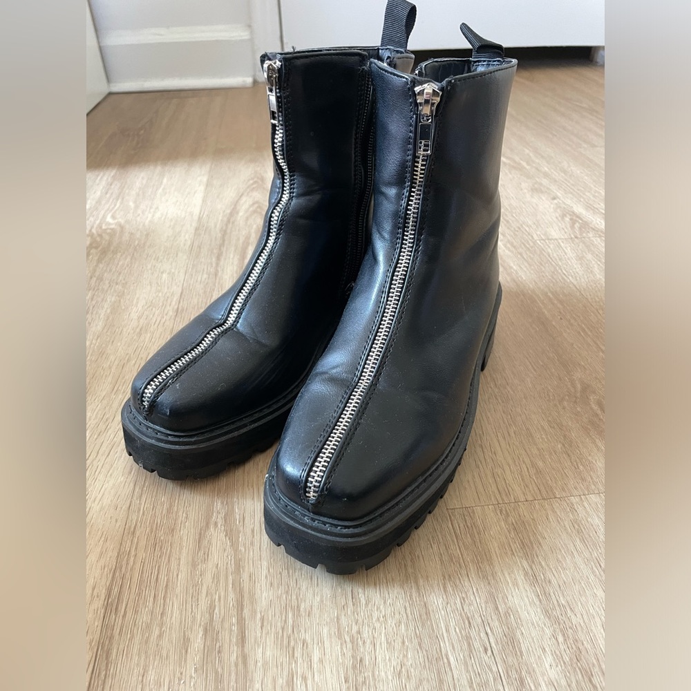 Moto boots